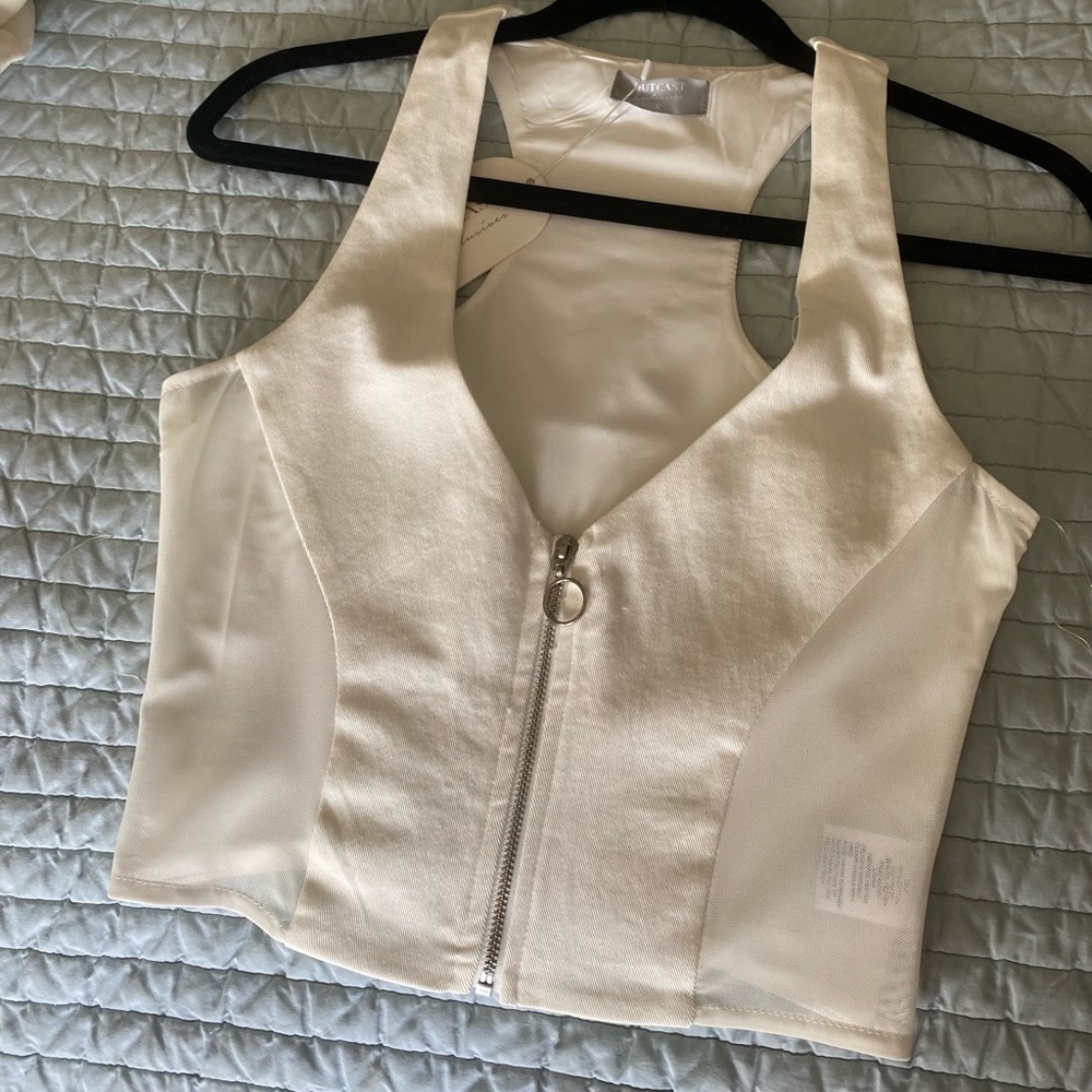 White crop vest top/ NWT